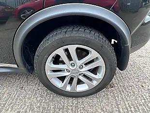 Used 2010 Nissan Juke Acenta Premium Black - Interior and Exterior details 10