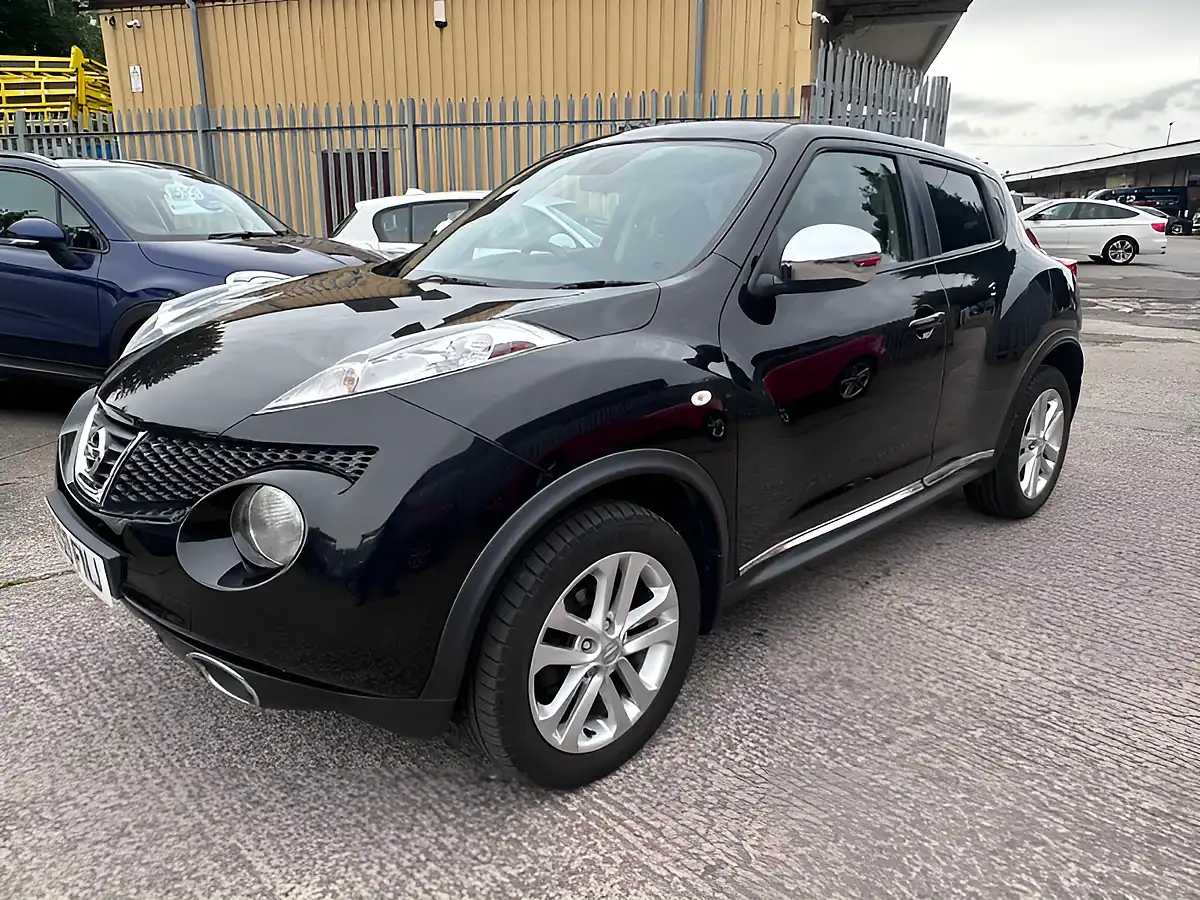 Used 2010 Nissan Juke Acenta Premium Black - Interior and Exterior details 11