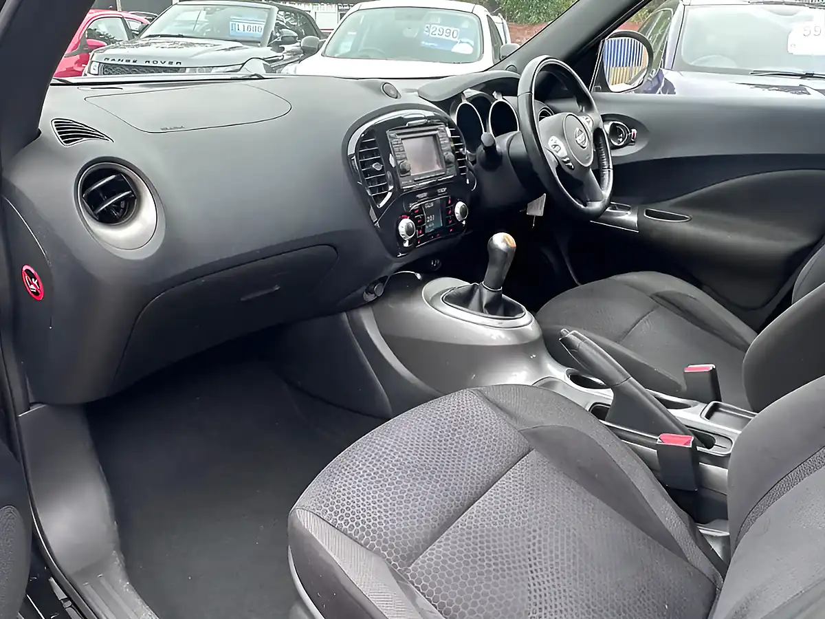 Used 2010 Nissan Juke Acenta Premium Black - Interior and Exterior details 12