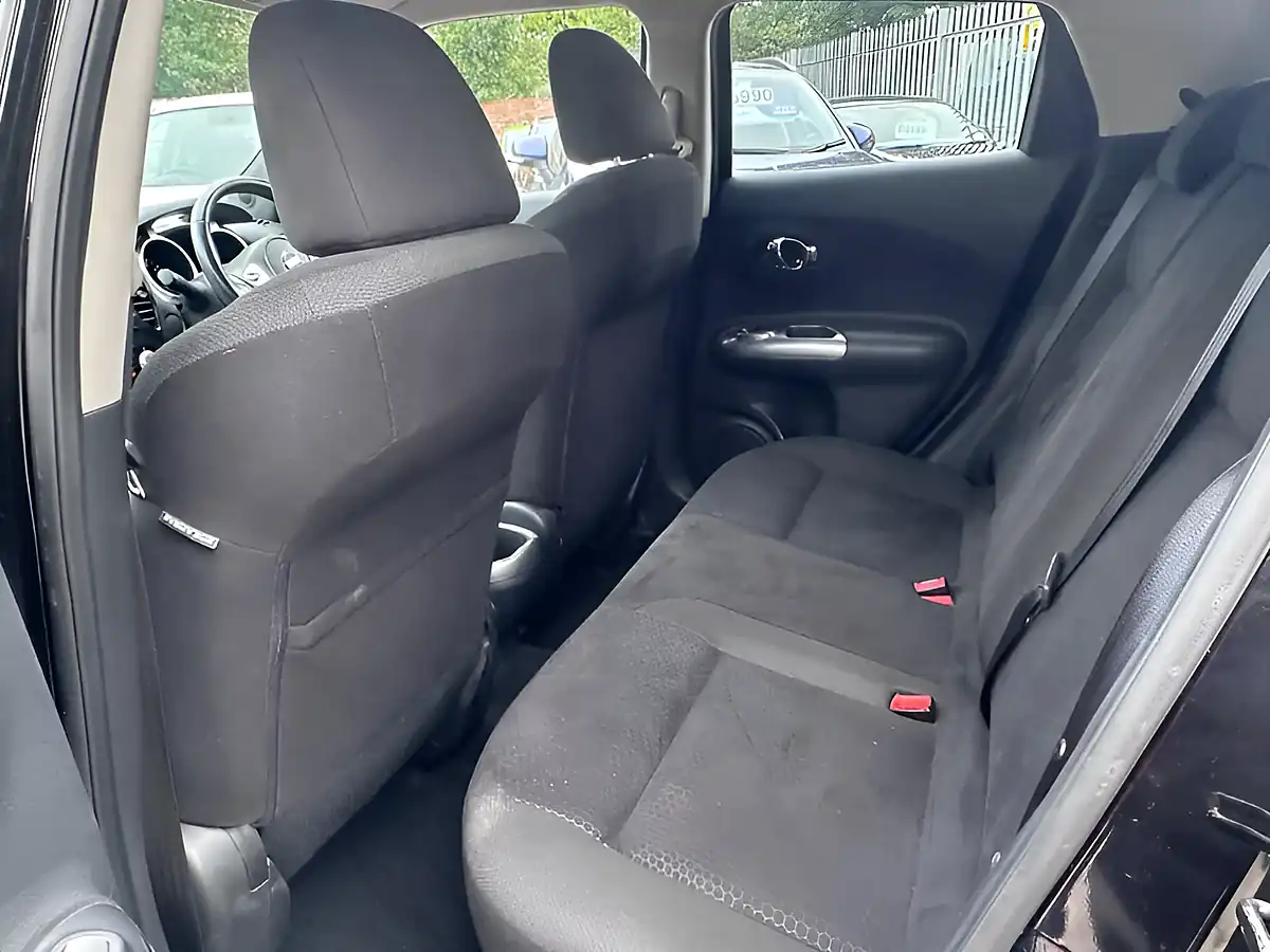 Used 2010 Nissan Juke Acenta Premium Black - Interior and Exterior details 16