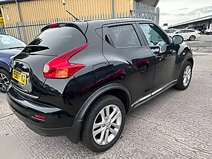 Used 2010 Nissan Juke Acenta Premium Black - Interior and Exterior details 2