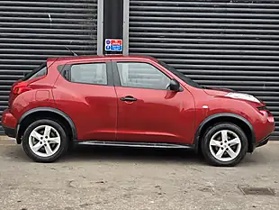 Used 2010 Nissan Juke Visia Red - Interior and Exterior details 6