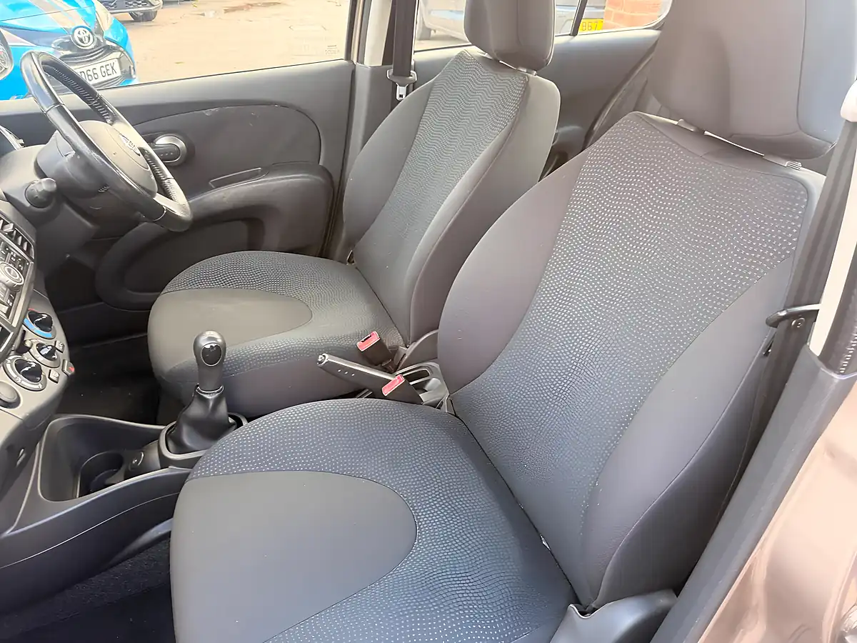 Used 2010 Nissan Micra Acenta Beige - Interior and Exterior details 12