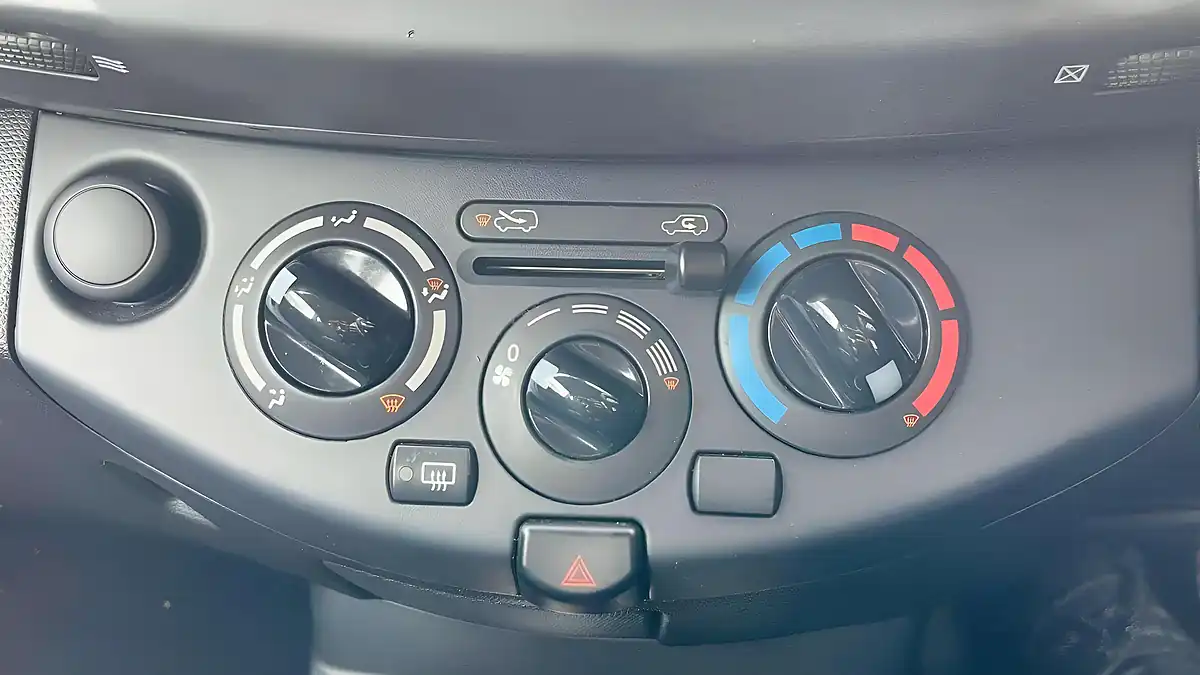 Used 2010 Nissan Micra Visia Black - Interior and Exterior details 10