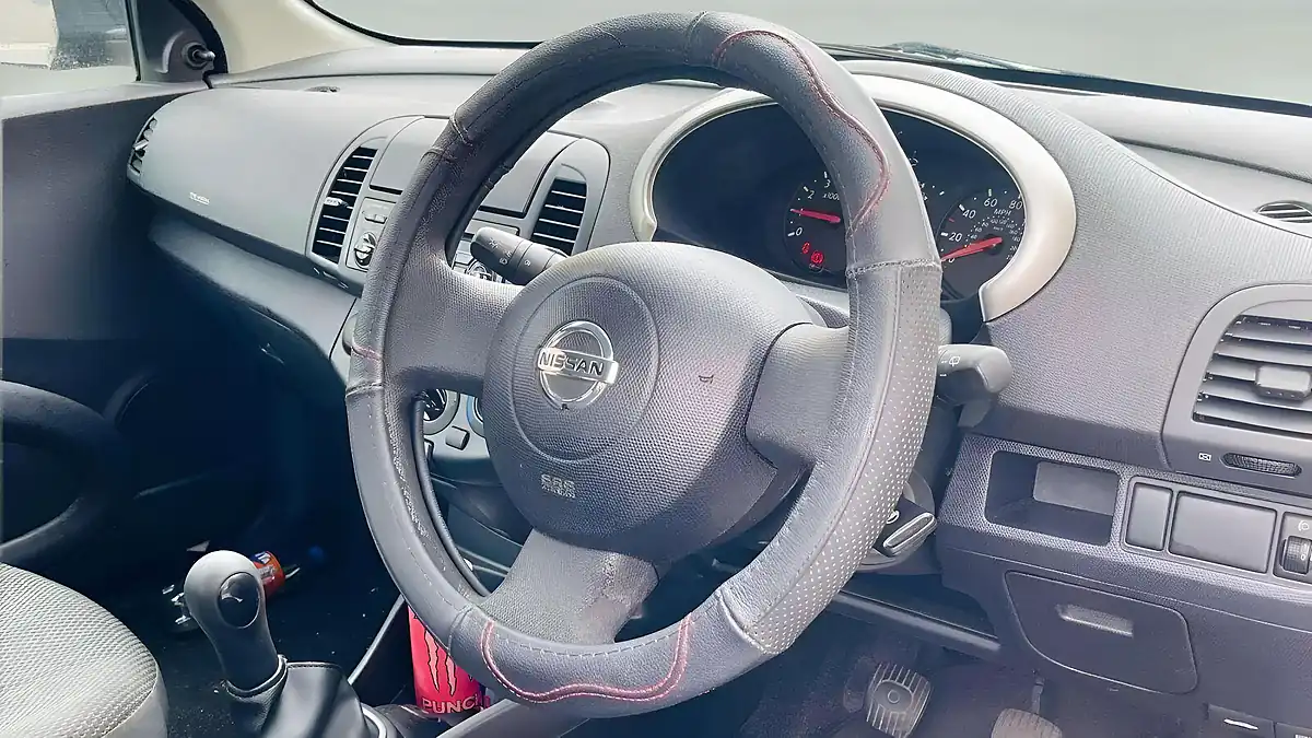 Used 2010 Nissan Micra Visia Black - Interior and Exterior details 6