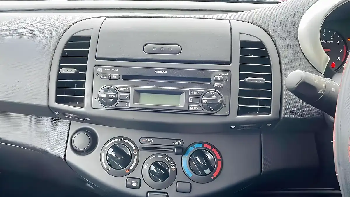 Used 2010 Nissan Micra Visia Black - Interior and Exterior details 9