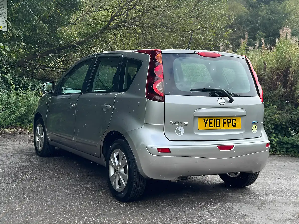 Used 2010 Nissan Note Acenta Silver - Interior and Exterior details 11