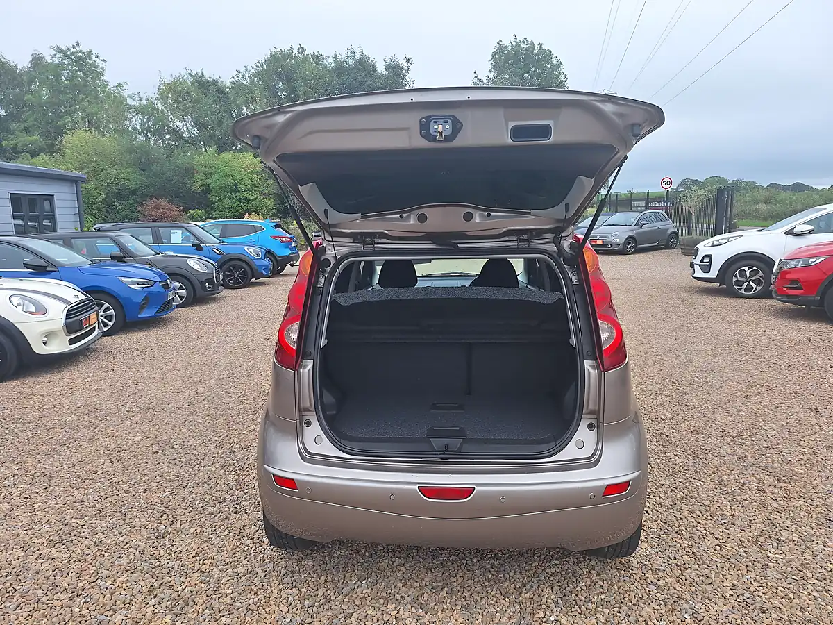 Used 2010 Nissan Note N-Tec Beige - Interior and Exterior details 9