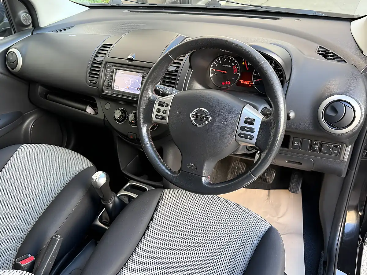 Used 2010 Nissan Note N-Tec Black - Interior and Exterior details 14