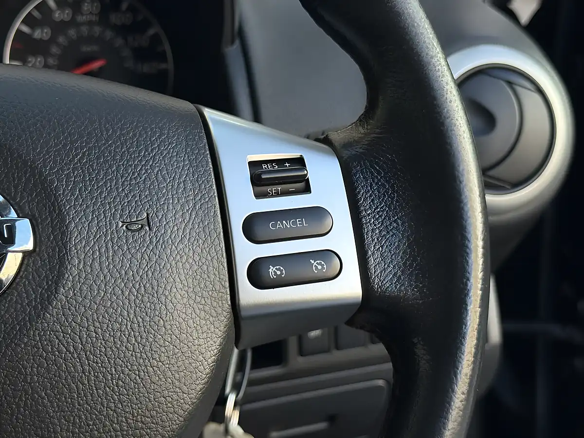 Used 2010 Nissan Note N-Tec Black - Interior and Exterior details 17