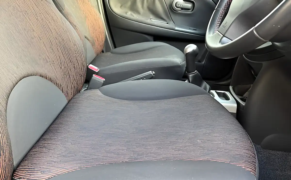 Used 2010 Nissan Note N-Tec Red - Interior and Exterior details 15