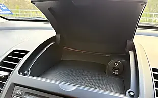Used 2010 Nissan Note N-Tec Red - Interior and Exterior details 18