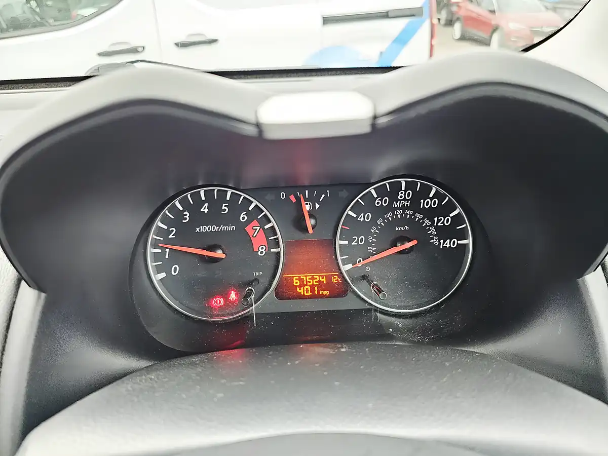 Used 2010 Nissan Note N-Tec Red - Interior and Exterior details 13