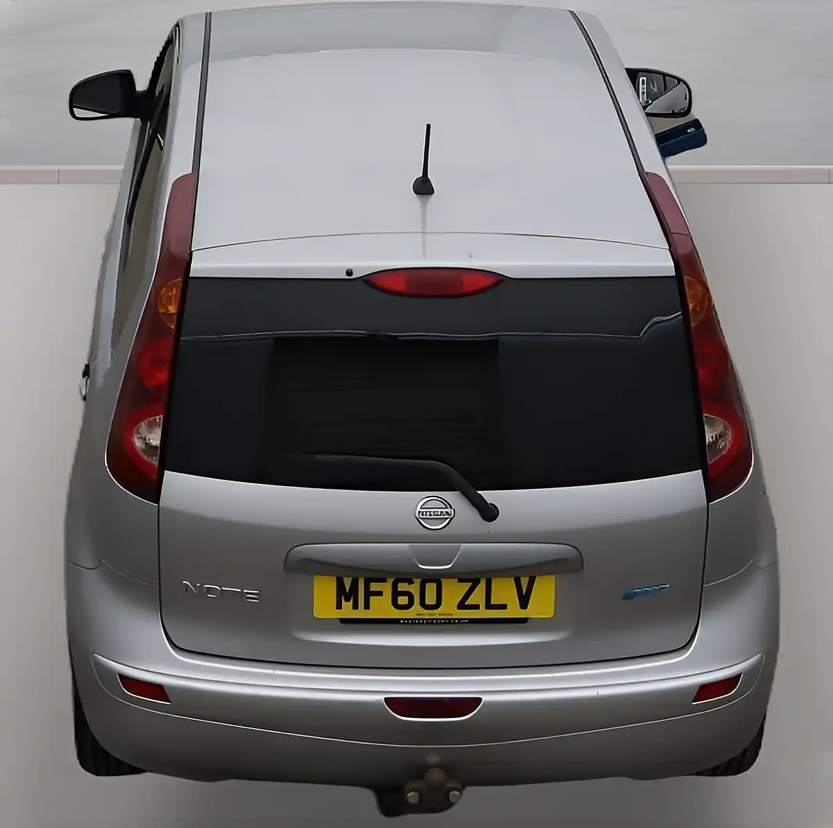 Used 2010 Nissan Note N-Tec Silver - Interior and Exterior details 11