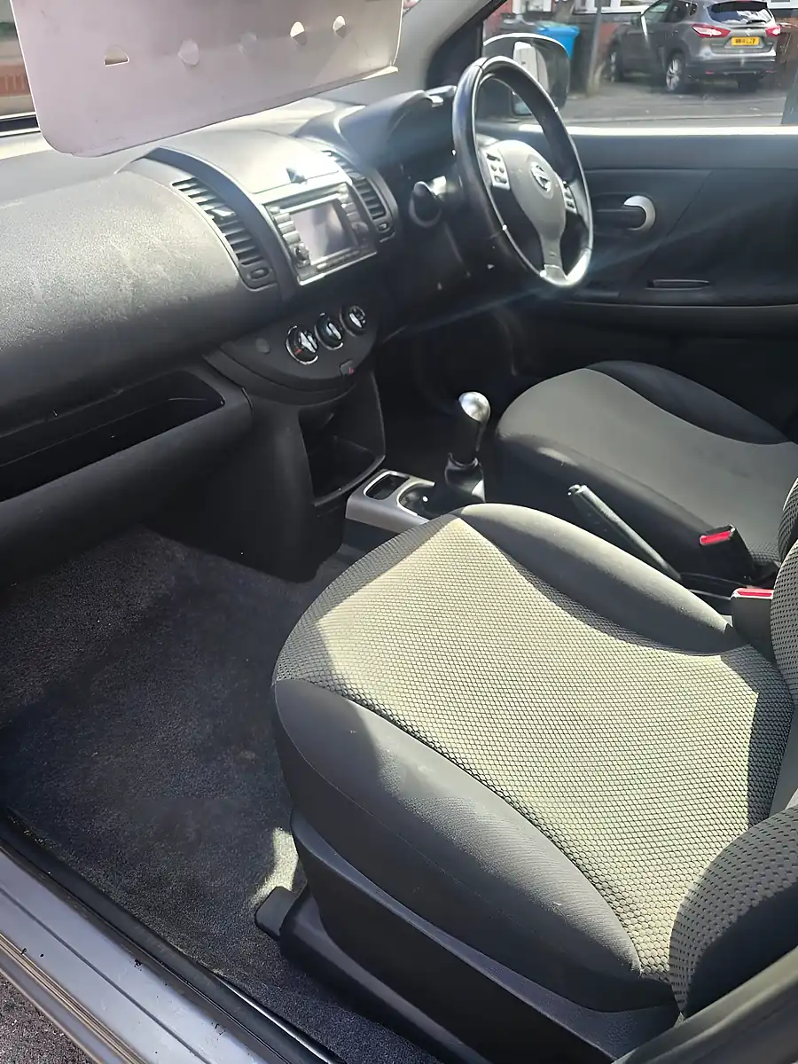 Used 2010 Nissan Note N-Tec Silver - Interior and Exterior details 16