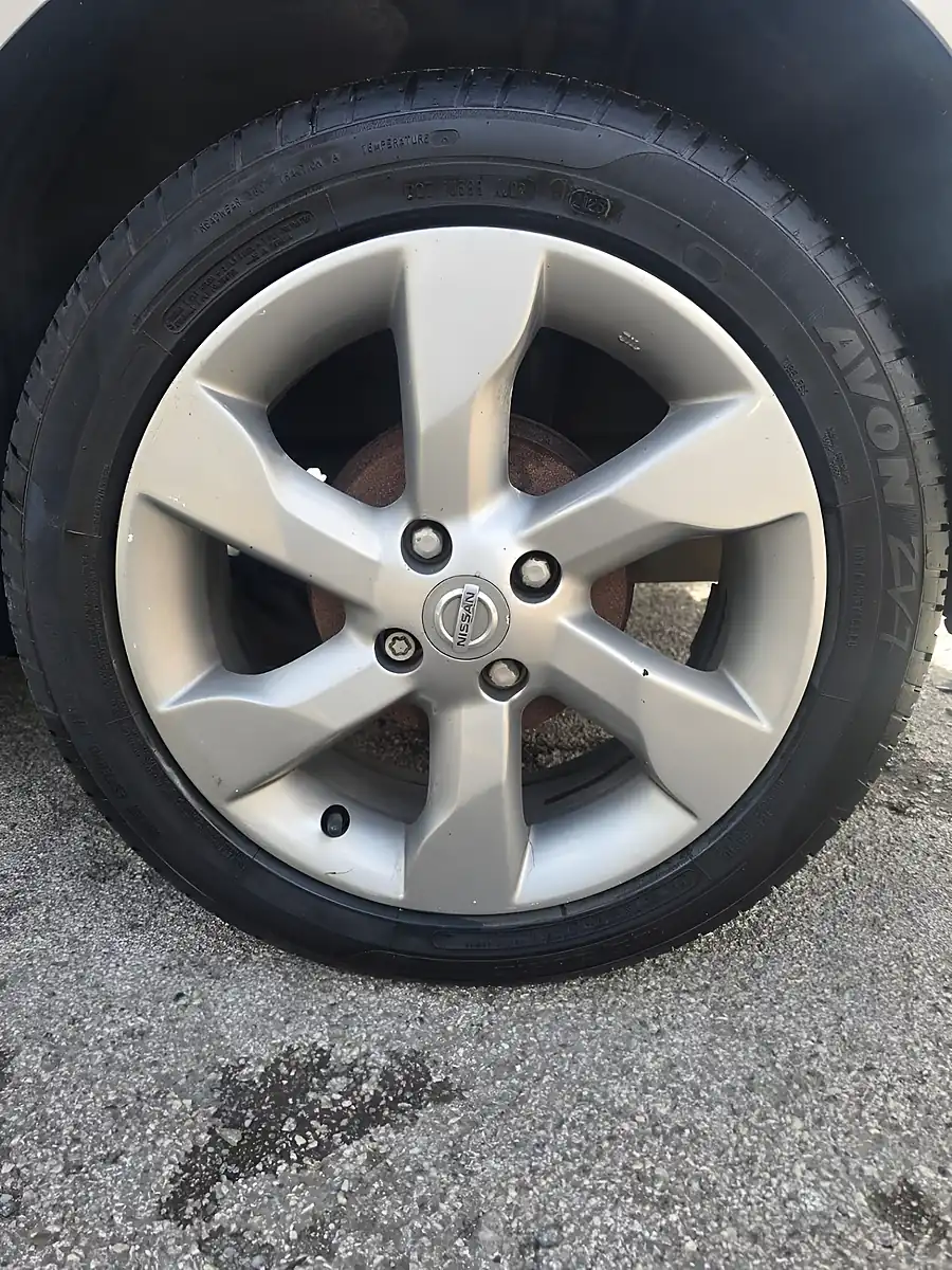 Used 2010 Nissan Note N-Tec Silver - Interior and Exterior details 20