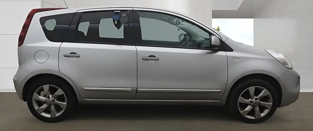 Used 2010 Nissan Note N-Tec Silver - Interior and Exterior details 3