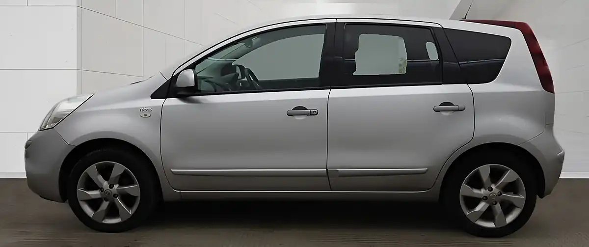 Used 2010 Nissan Note N-Tec Silver - Interior and Exterior details 8