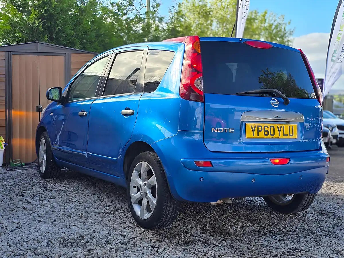 Used 2010 Nissan Note Tekna Blue - Interior and Exterior details 8