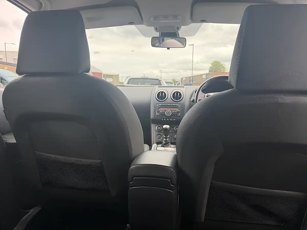 Used 2010 Nissan Qashqai Acenta Black - Interior and Exterior details 13