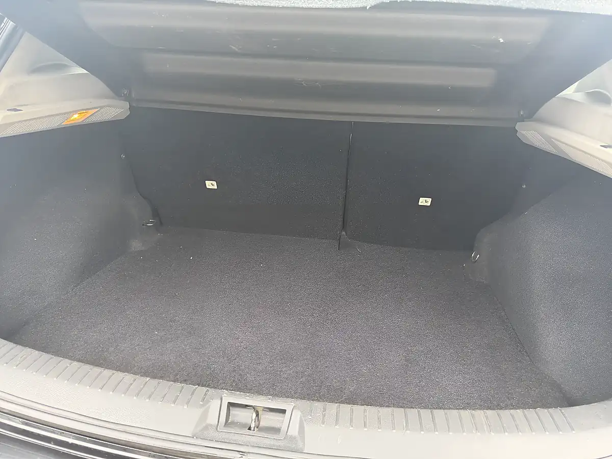 Used 2010 Nissan Qashqai Acenta Black - Interior and Exterior details 15