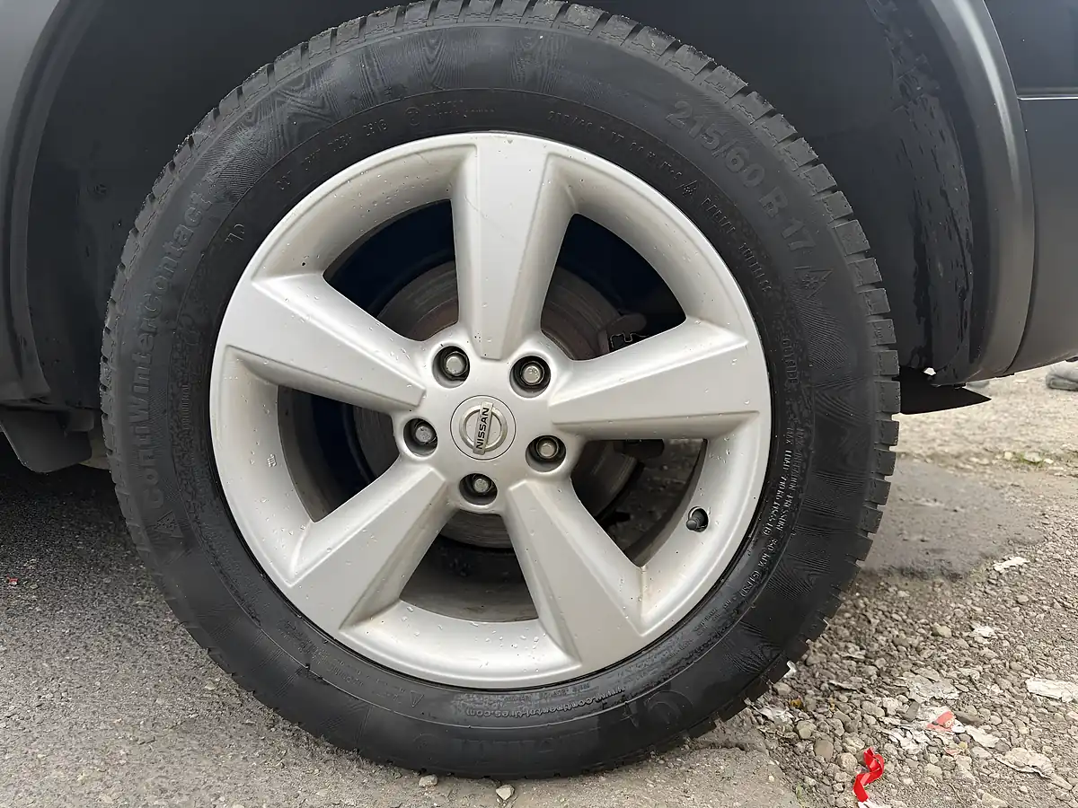 Used 2010 Nissan Qashqai Acenta Black - Interior and Exterior details 18
