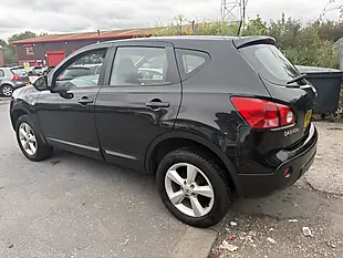 Used 2010 Nissan Qashqai Acenta Black - Interior and Exterior details 4