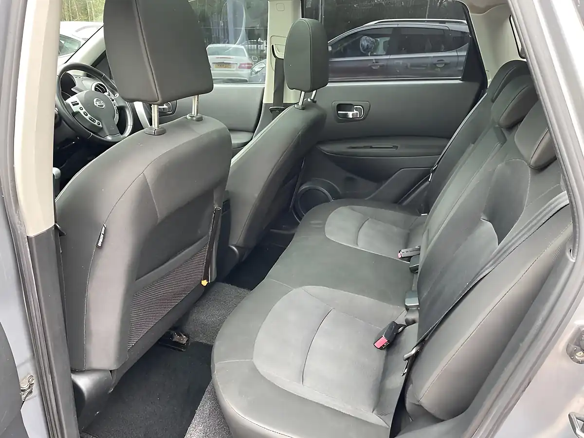 Used 2010 Nissan Qashqai N-Tec Grey - Interior and Exterior details 14