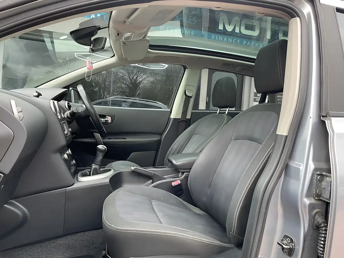 Used 2010 Nissan Qashqai N-Tec Grey - Interior and Exterior details 15