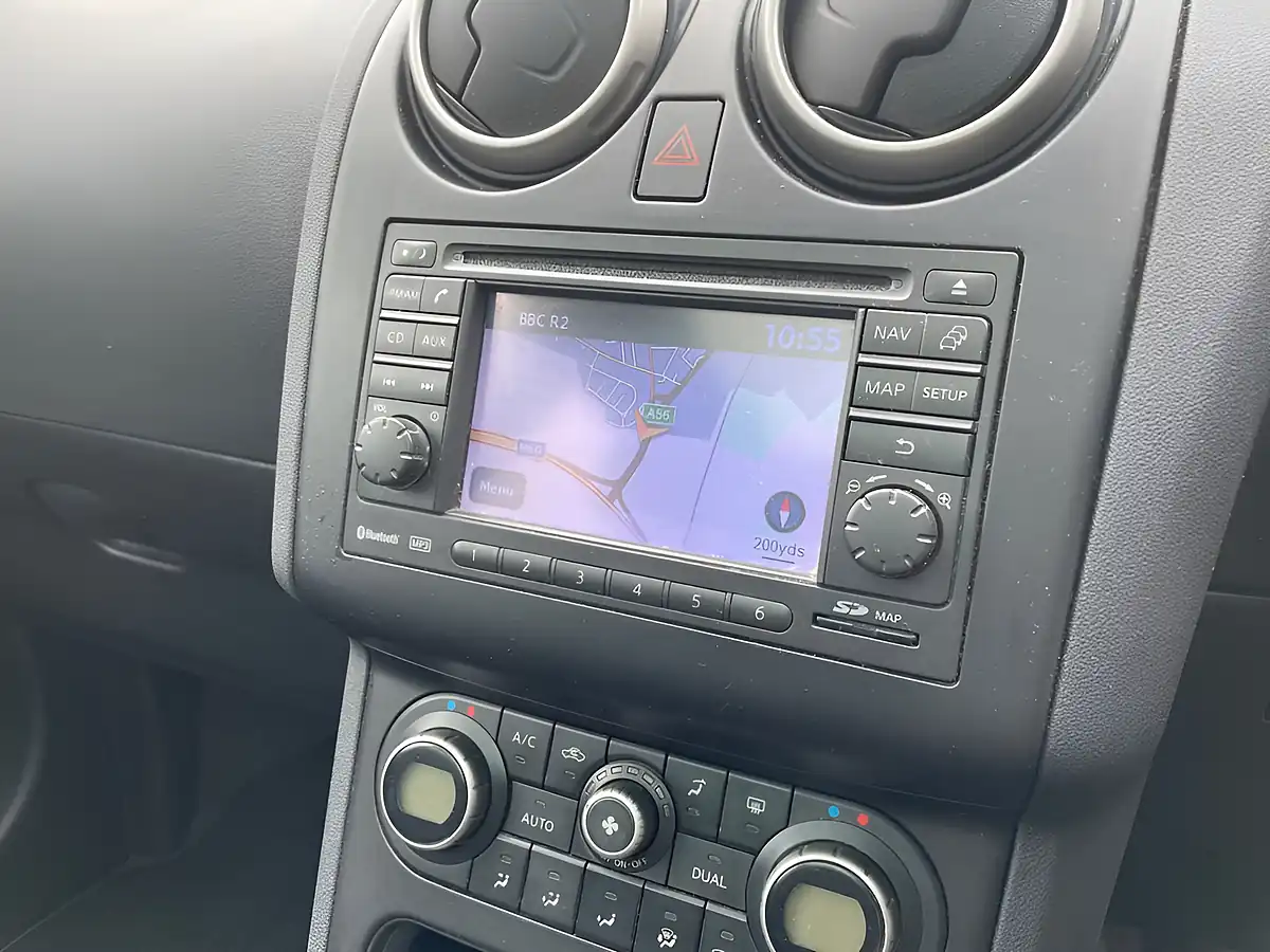 Used 2010 Nissan Qashqai N-Tec Grey - Interior and Exterior details 16