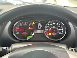 Used 2010 Nissan Qashqai Tekna White - Interior and Exterior details 14