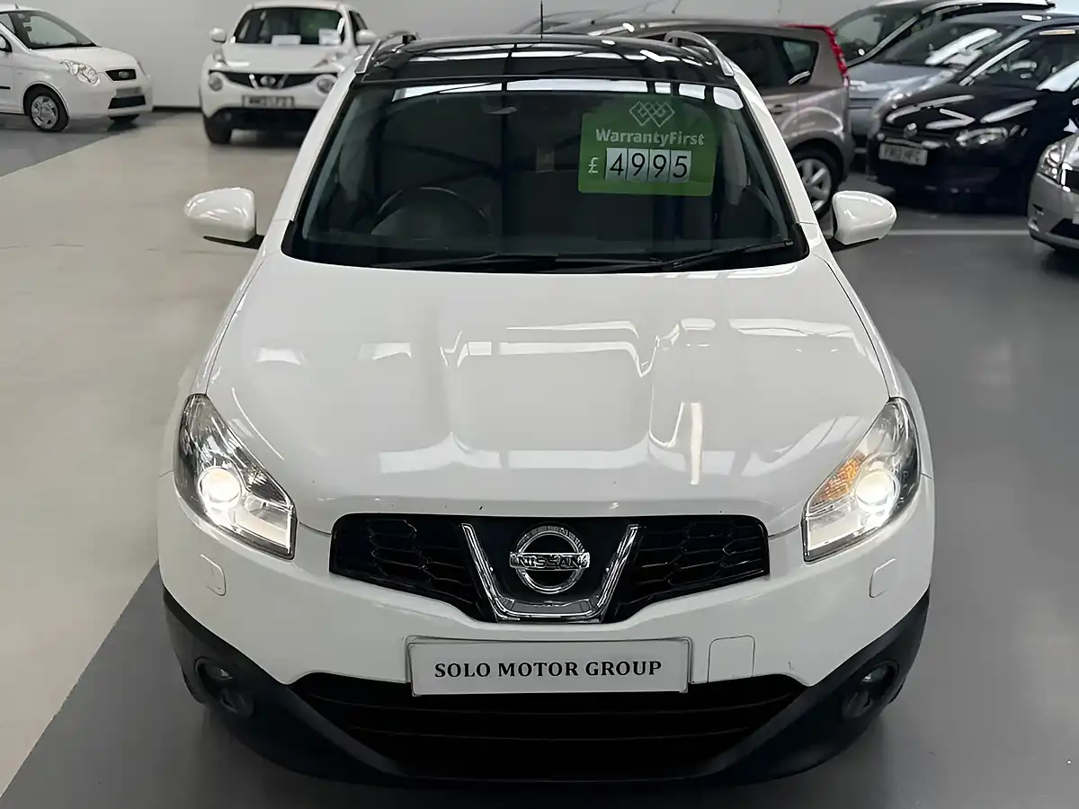 Used 2010 Nissan Qashqai Tekna White - Interior and Exterior details 6