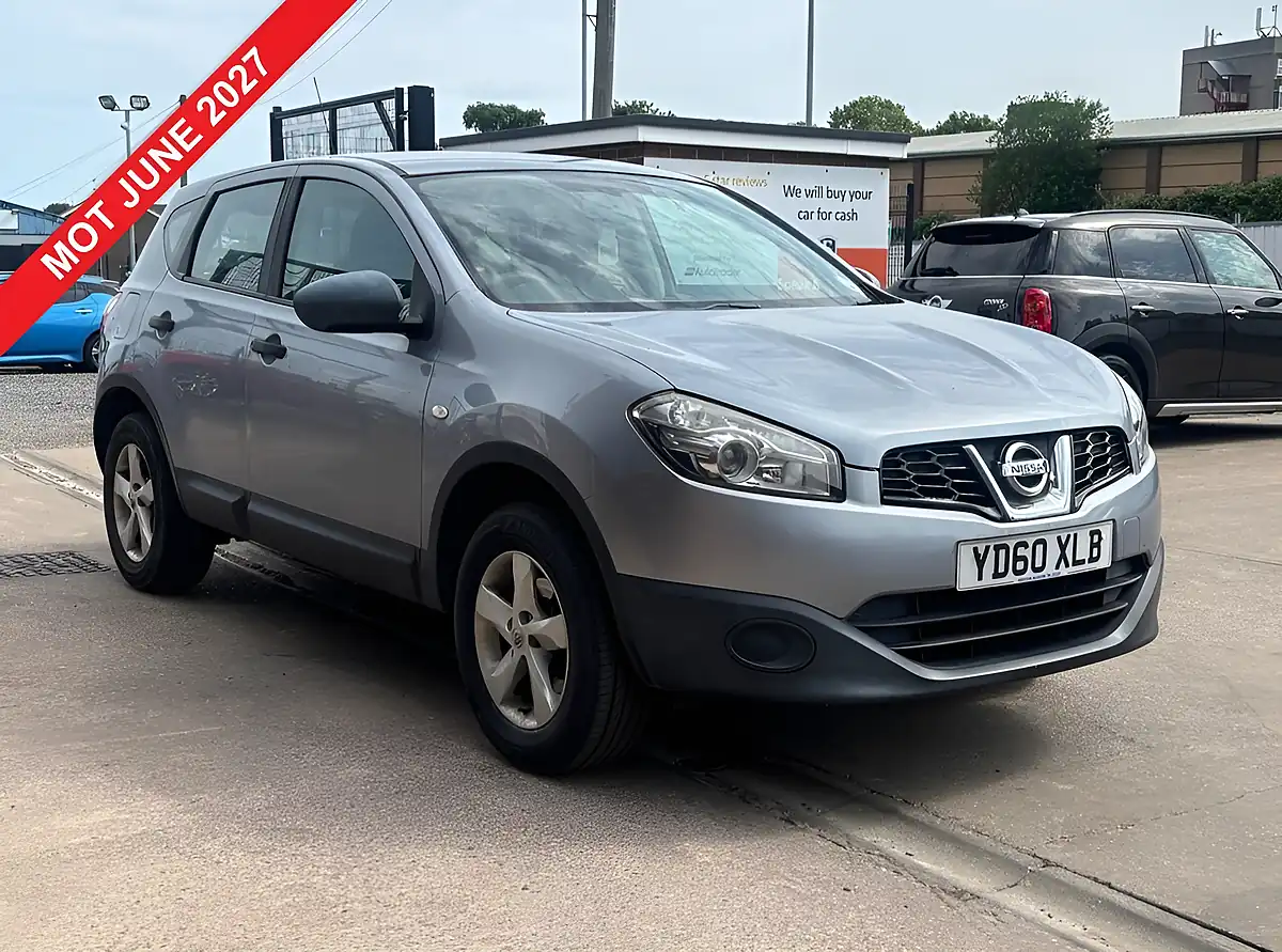 Used 2010 Nissan Qashqai Visia Grey - Front View