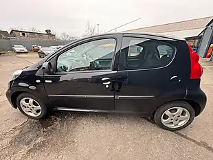 Used 2010 Peugeot 107 Millesim Black - Interior and Exterior details 13
