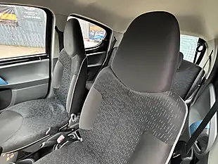 Used 2010 Peugeot 107 Millesim Black - Interior and Exterior details 20
