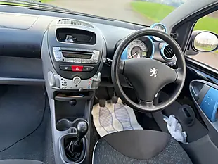 Used 2010 Peugeot 107 Millesim Black - Interior and Exterior details 18