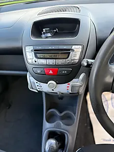 Used 2010 Peugeot 107 Millesim Black - Interior and Exterior details 19