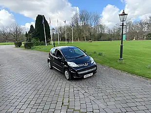 Used 2010 Peugeot 107 Millesim Black - Interior and Exterior details 2