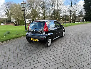 Used 2010 Peugeot 107 Millesim Black - Interior and Exterior details 4