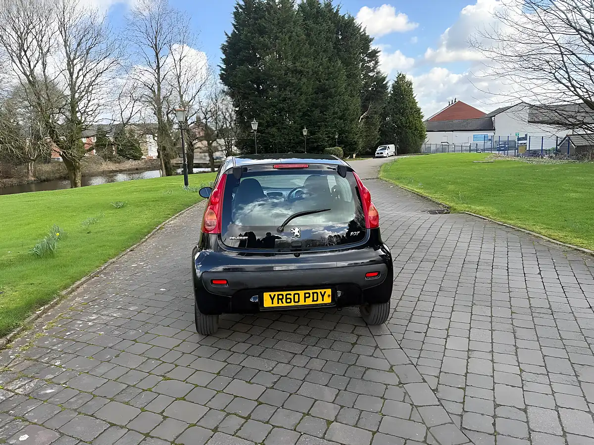 Used 2010 Peugeot 107 Millesim Black - Interior and Exterior details 5