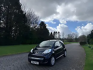 Used 2010 Peugeot 107 Millesim Black - Interior and Exterior details 9