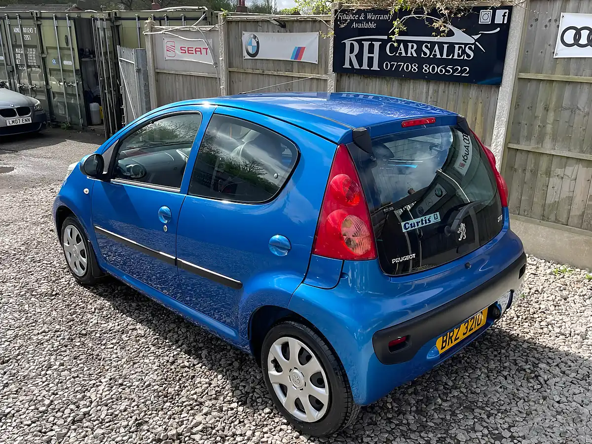 Used 2010 Peugeot 107 Urban Blue - Interior and Exterior details 12