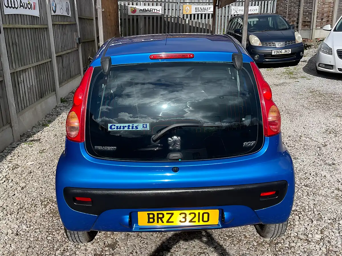 Used 2010 Peugeot 107 Urban Blue - Interior and Exterior details 13