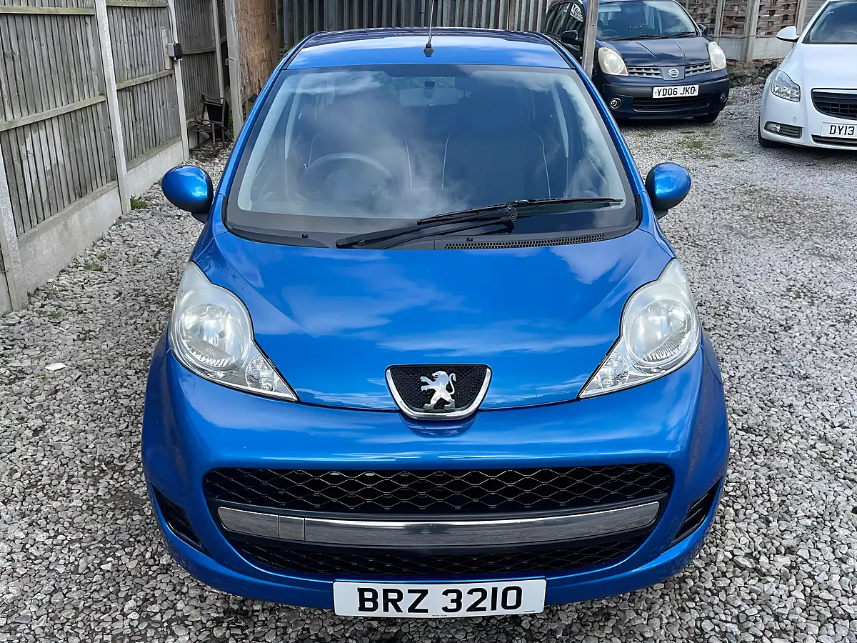 Used 2010 Peugeot 107 Urban Blue - Interior and Exterior details 8