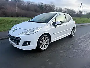 Used 2010 Peugeot 207 Allure White - Interior and Exterior details 5