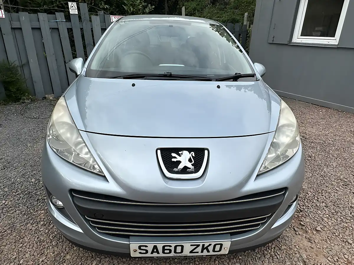 Used 2010 Peugeot 207 Millesim Blue - Interior and Exterior details 4