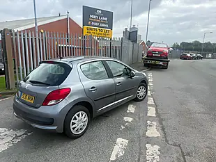 Used 2010 Peugeot 207 S Grey - Interior and Exterior details 11