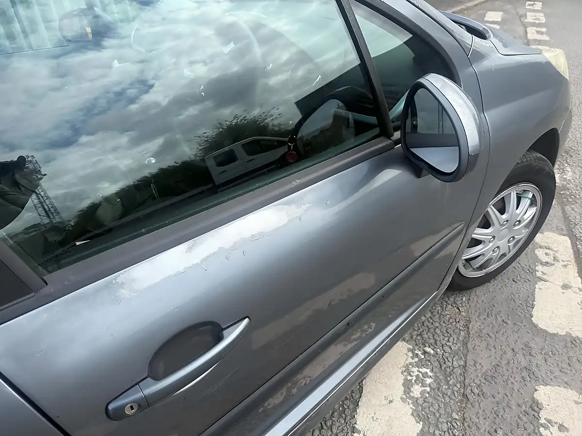Used 2010 Peugeot 207 S Grey - Interior and Exterior details 16