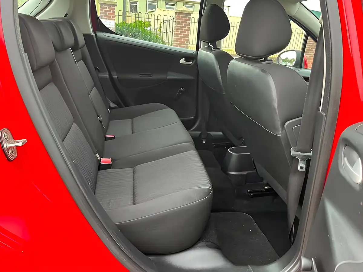 Used 2010 Peugeot 207 Urban Flamenco Red - Interior and Exterior details 12