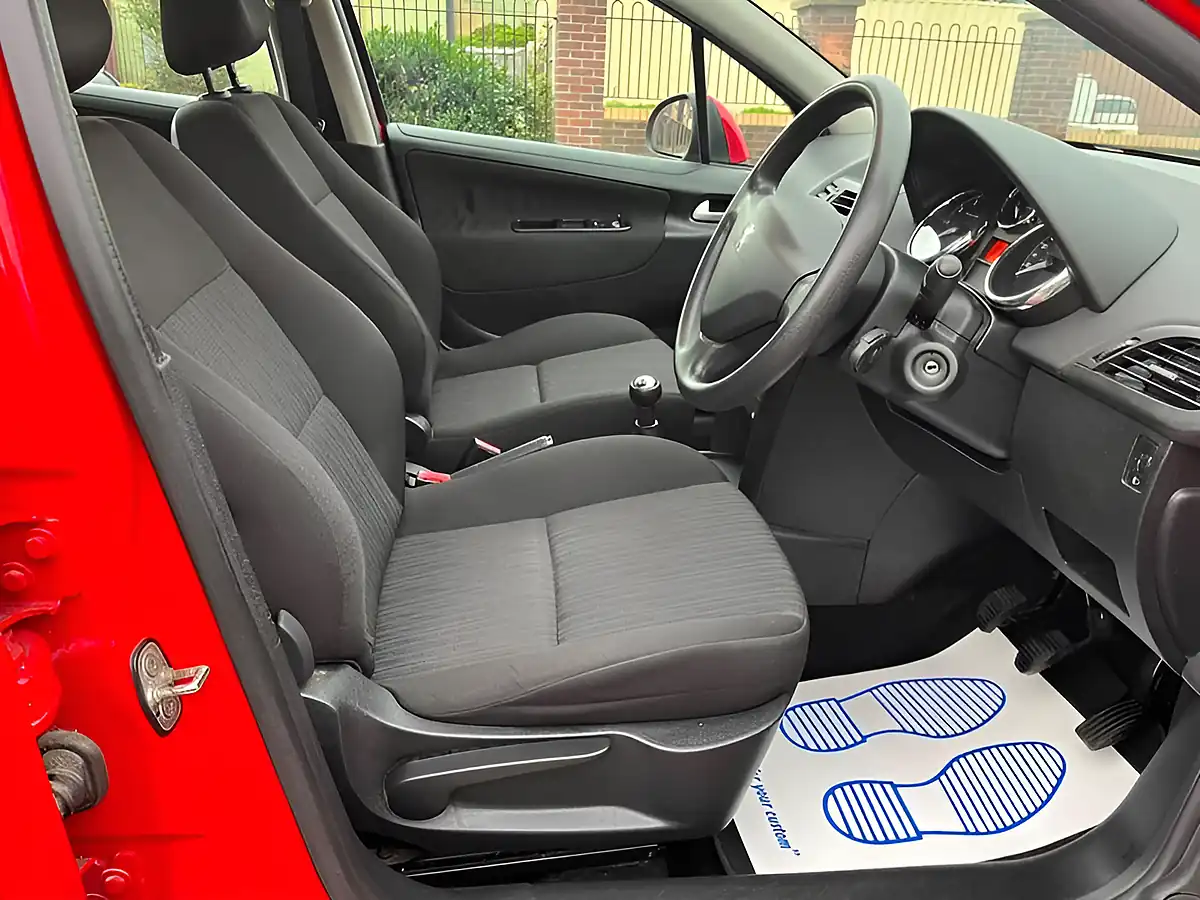 Used 2010 Peugeot 207 Urban Flamenco Red - Interior and Exterior details 14